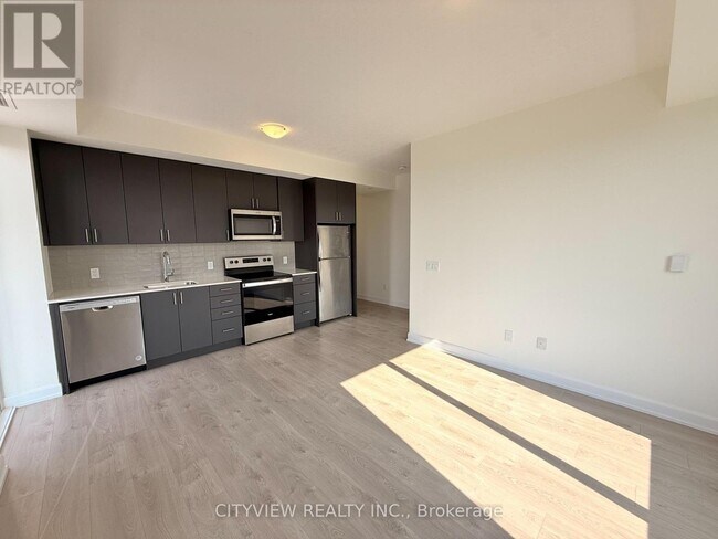 Photo du bâtiment - 3220-3220 William Coltson Ave