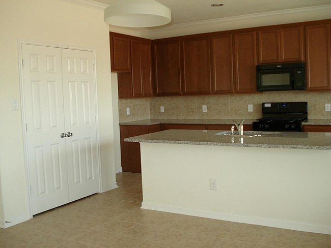 Building Photo - 16522 Old Saybrook Dr