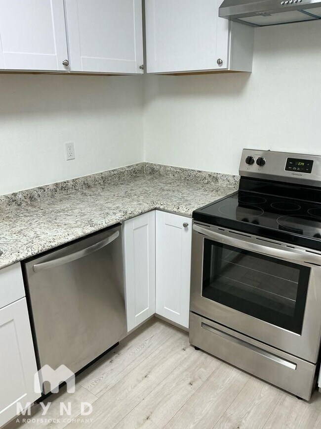 Foto del edificio - 1055 N Capitol Ave