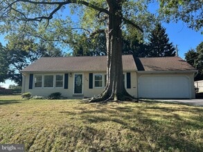 Building Photo - 164 N Fairville Ave