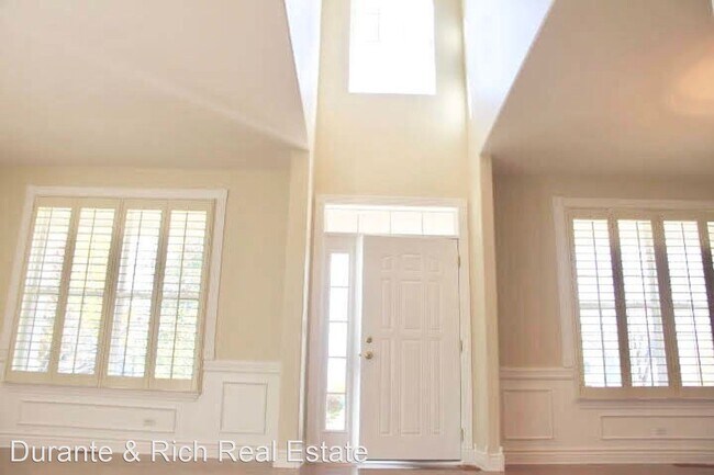 Foto del edificio - 5 br, 3 bath House - 4911 Princeton Lane