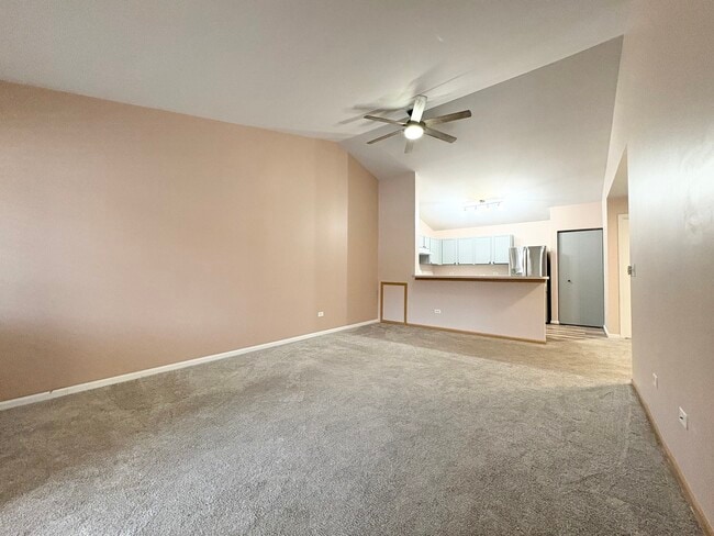 Building Photo - 2219 Silverstone Dr