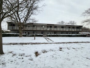 Building Photo - 680-680 Hancock Ave