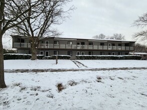 Building Photo - 680-680 Hancock Ave