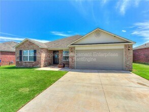 Building Photo - 1912 Autumn Way