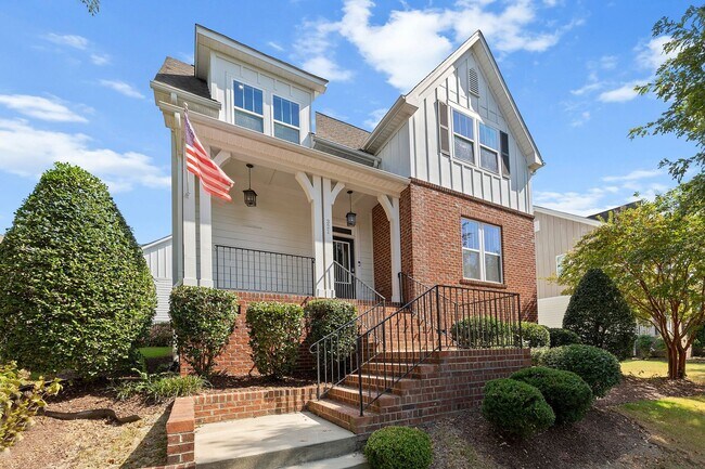 Building Photo - 4 Bedroom Home with Finished Flex Space Ab...
