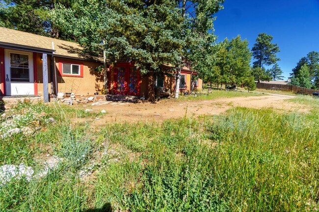 Photo - 2 bedroom charmer on W South for rent! House