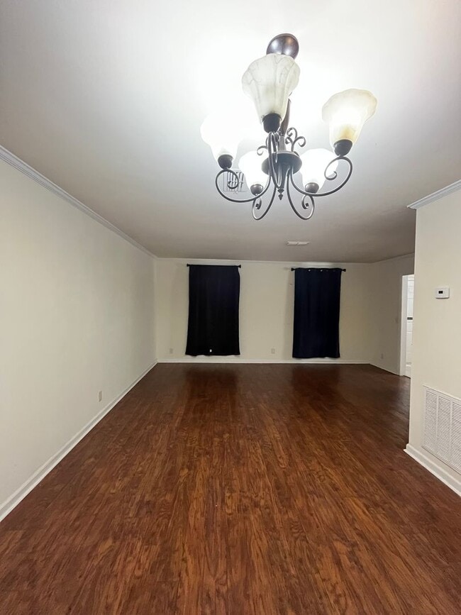 Foto del edificio - 3 Bedroom/ 2.5 Bathroom Townhome in River ...