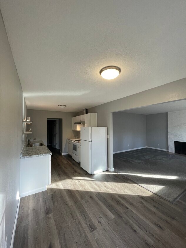 11840 SW 7th St Unit C, Beaverton, OR 97005 Apartments in Beaverton