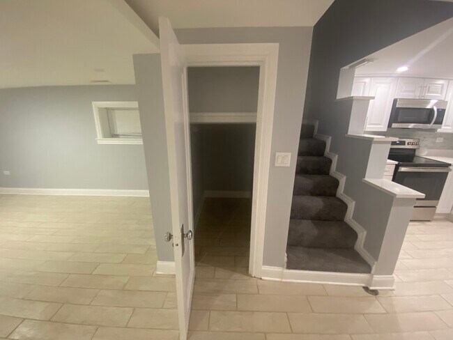 Plano 1 - 6079 N Albany Ave