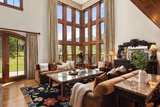 Building Photo - 83 Exhibition Ln