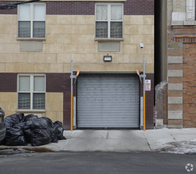 Foto del edificio - 630 Concord Ave