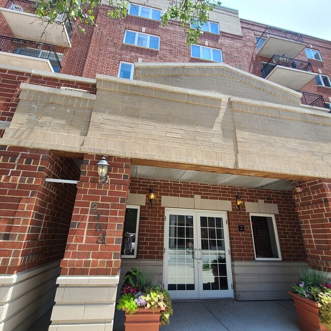 Foto del edificio - 3303 Grove Ave
