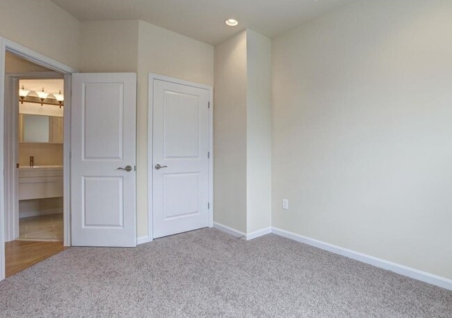 Dormitorio número 2 - 5007 A St SE