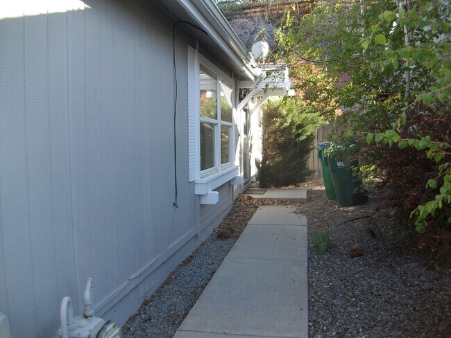 Foto del edificio - 7671 Diamond Pointe Way