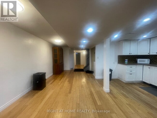 Building Photo - 135 Northgate Dr