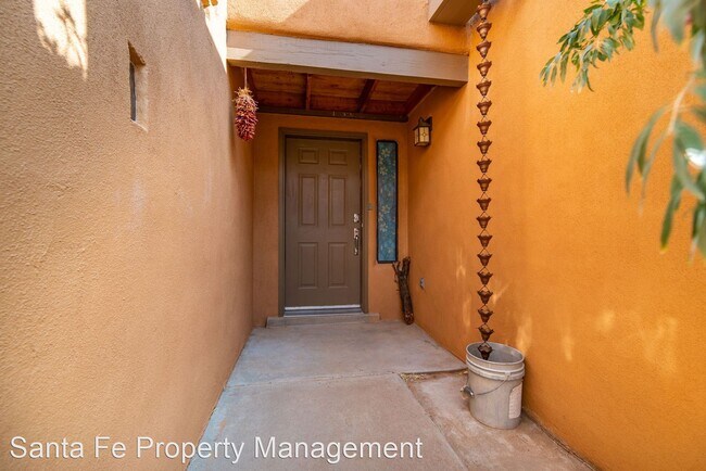 Building Photo - 3 br, 2 bath House - 1 Redondo Court