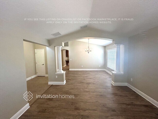 Building Photo - 419 Thicket Crest Rd