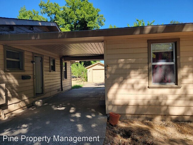 Building Photo - 3 br, 2 bath House - 2960 Balls Ferry Road