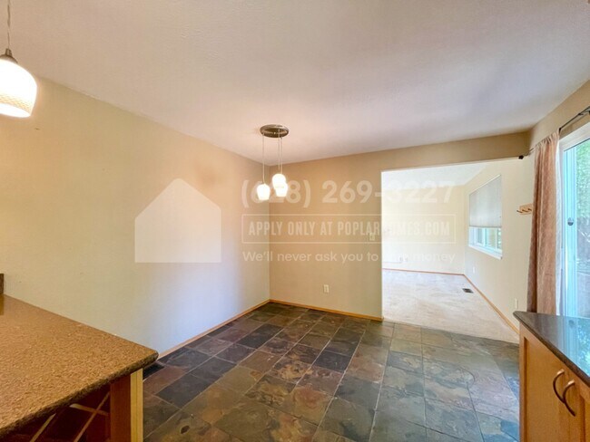 Building Photo - 18118 20th Dr SE