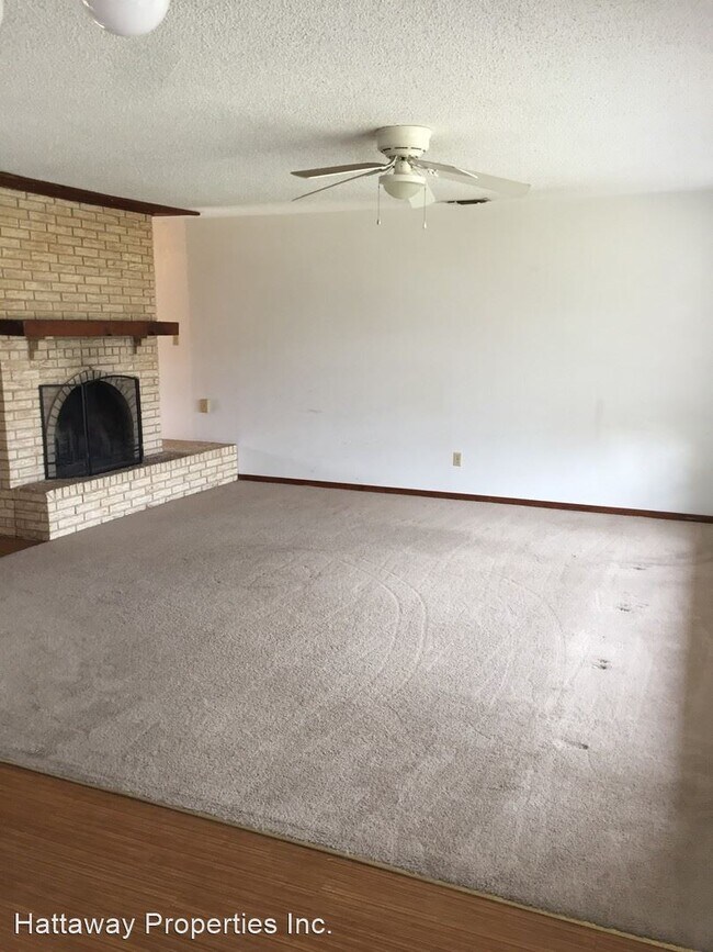 Building Photo - 3 br, 2 bath House - 1311 High Chaparral