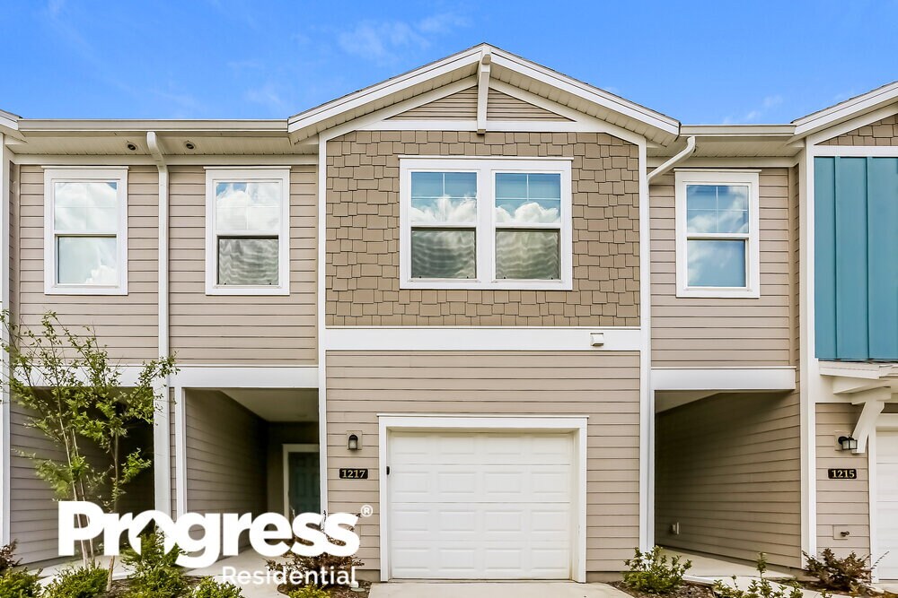 1217 Coastal Meadow Trl, Jacksonville, FL 32218 Townhome Rentals in