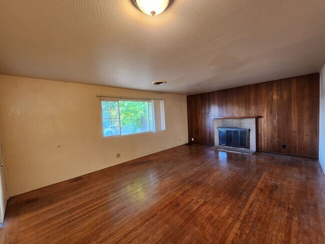 Foto del edificio - 1917 Newport Ave - Meadowview 95822