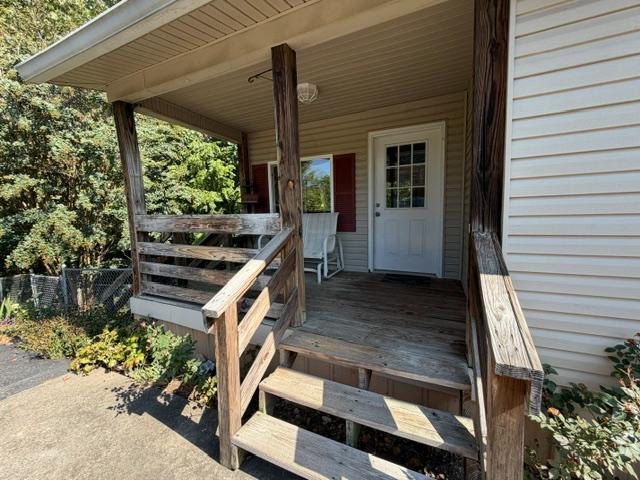 Foto del edificio - 1594 Cheatham Dam Rd