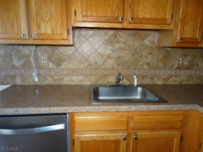 Foto del edificio - 820 Magnolia Ln