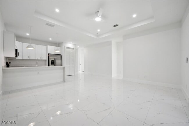 Foto del edificio - 2403 Quentin Ave S