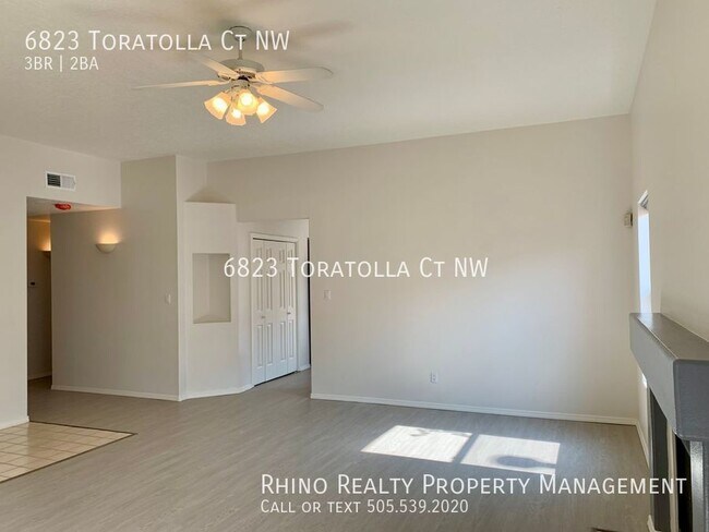 Lovely 3 Bedroom, 2 Bath In The NW! - 4