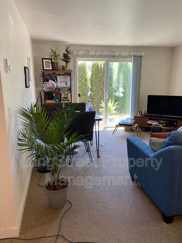 Foto del edificio - 654 SW 7th St