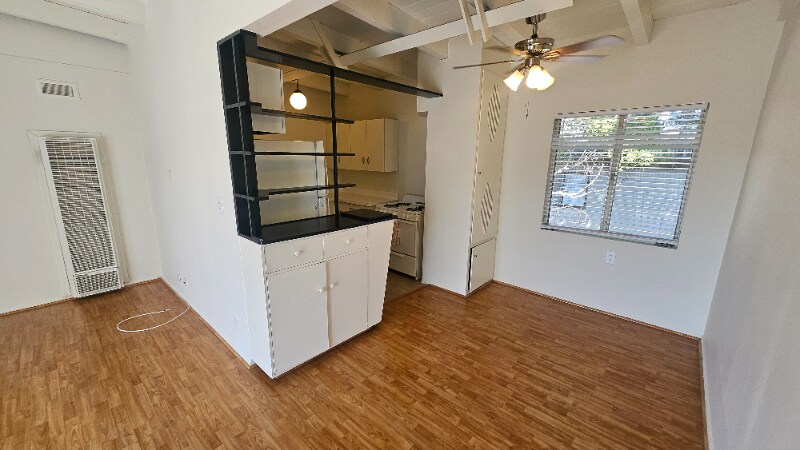 Foto principal - 11966 Laurelwood Dr