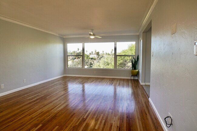 Foto del edificio - 4250 Blackton Dr