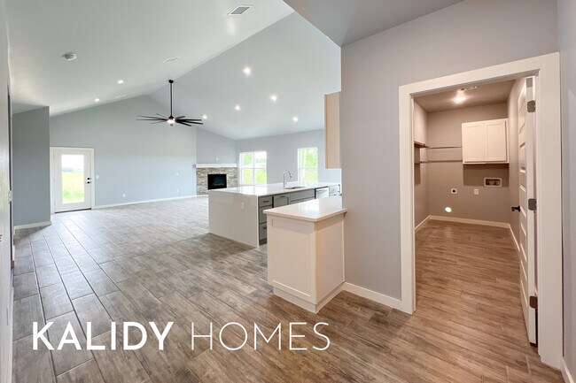 Building Photo - 520 Kearny Ln