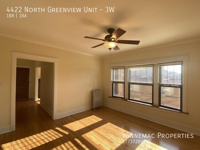 Foto del edificio - 4422 N Greenview Ave