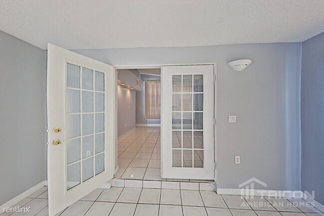 Foto del edificio - 1901 NW 185th Terrace
