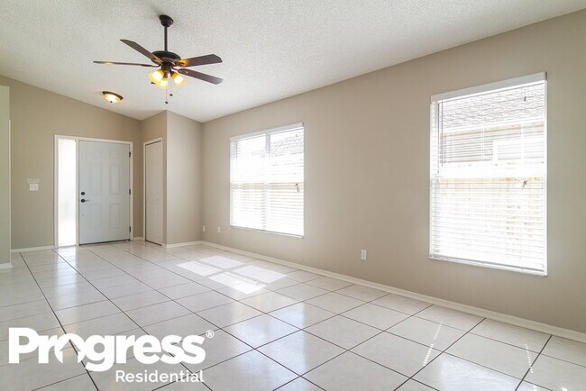 Foto del edificio - 13500 Glasser Ave