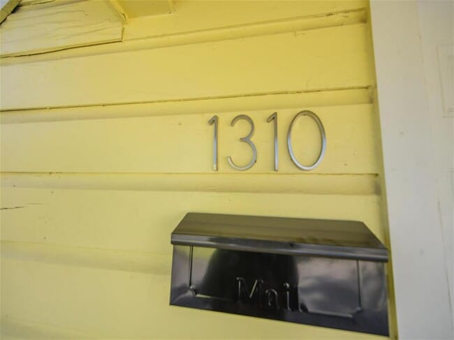 Building Photo - 1310 Weiss St