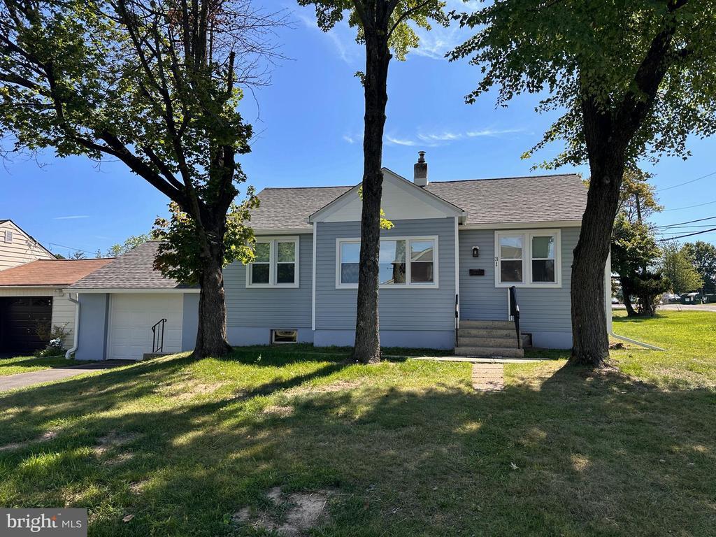 Primary Photo - 31 Poplar Ave