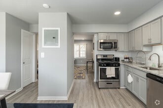 Jamestowne Apartments photo'