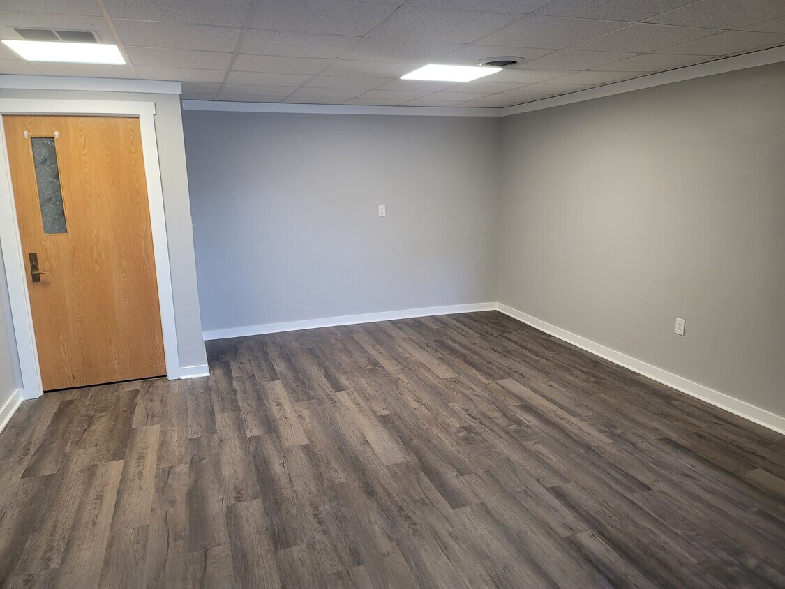 1105 3rd Ave Unit 3, New Brighton, PA 15066 Apartments in New