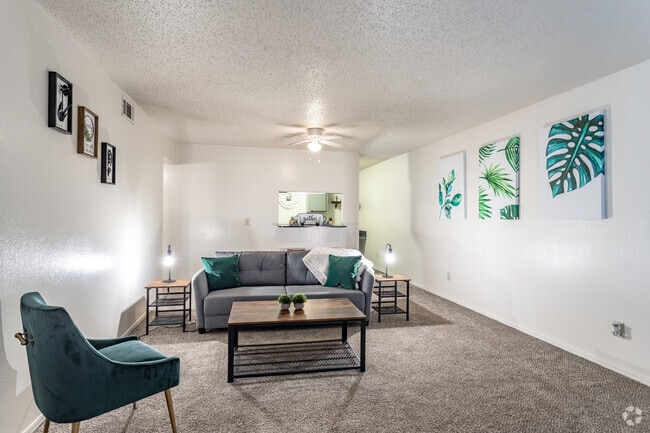 2BR, 1BA - Premium - Monticello Village Apartments