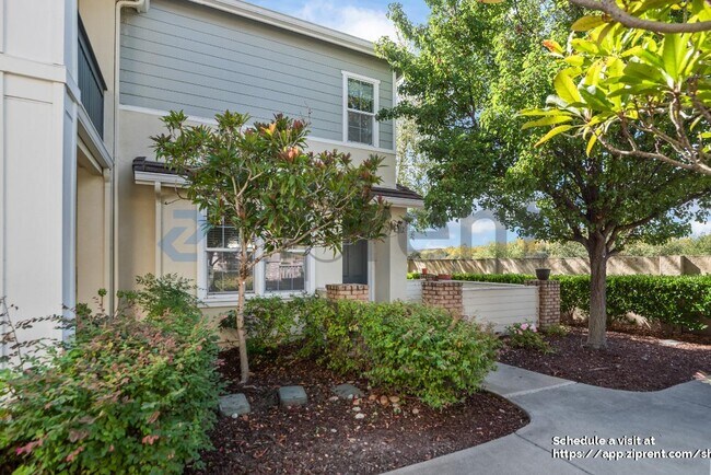 Building Photo - 812 Joree Ln