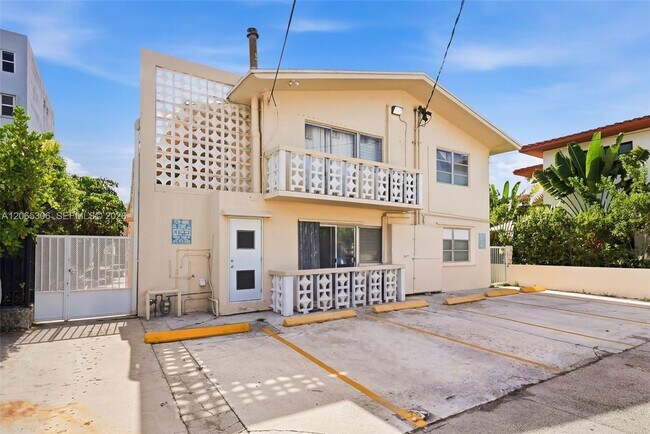 Foto del edificio - 7434 Harding Ave