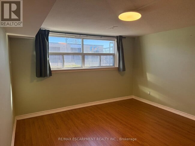 Building Photo - 122 Portland St