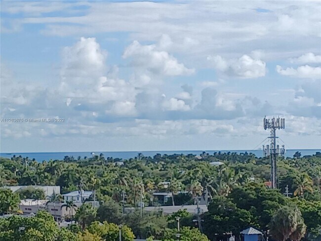 Building Photo - 575 Crandon Blvd