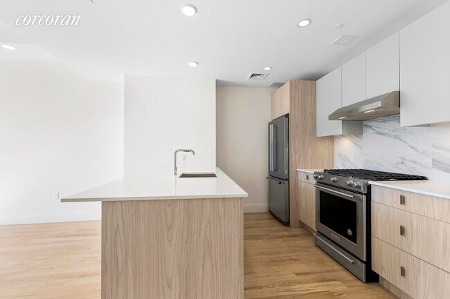 Foto del edificio - 734 5th Ave