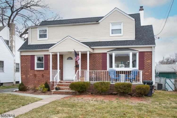 Primary Photo - 9 Birchwood Rd