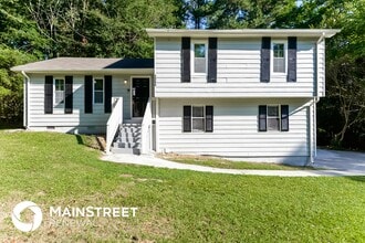Building Photo - 3080 Chippewa Dr